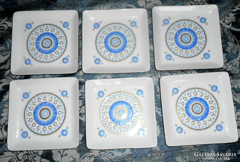 6 Hóllóház cake plates, with a plastic (convex) pattern, 13 cm x 13 cm
