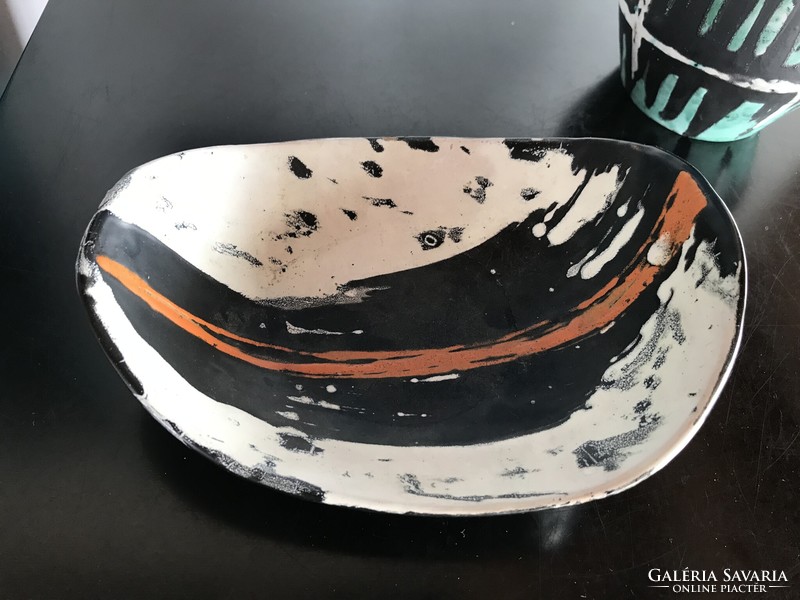 Gorka Lívia kistál, ceramic bowl by Lívia Gorka (20/E2)