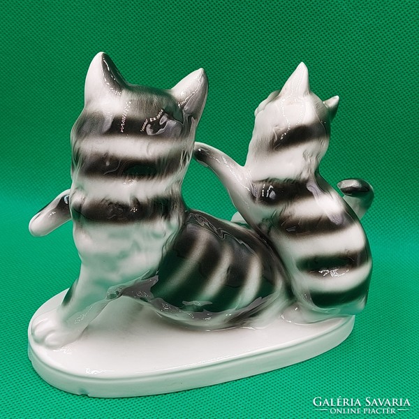 Lippelsdorf gdr black and white striped porcelain cats