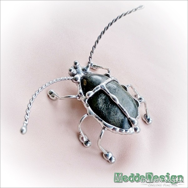 Meddedesign collectible mineral bugs (volcanic rock)