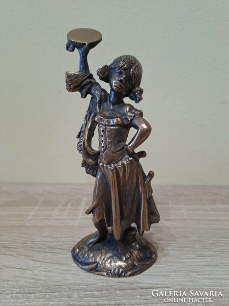 Táncoló lány bronz szobor 19 cm