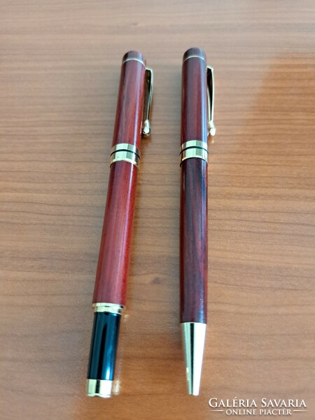 Rosewood ballpoint pen and fountain pen