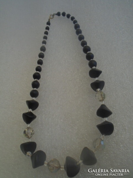 Aurora borealis maybe black tourmaline? Necklace old antique piece in very nice condition