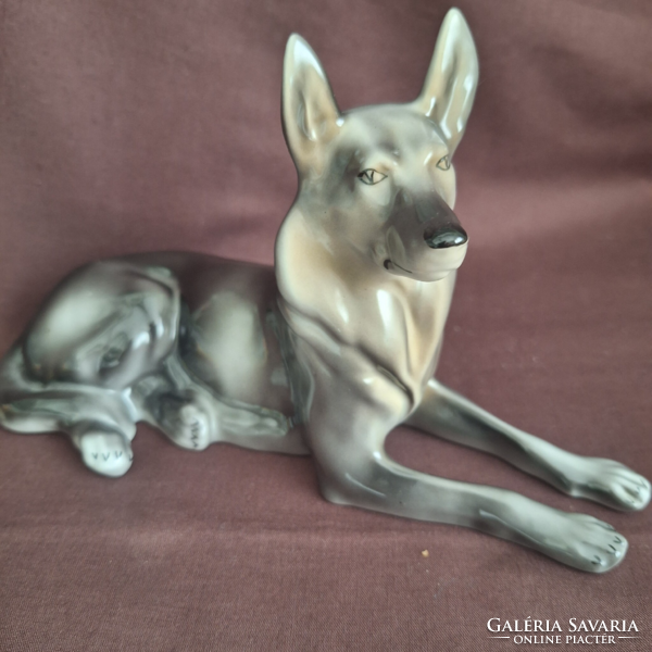 Hollóházi porcelán németjuhász kutya szobor