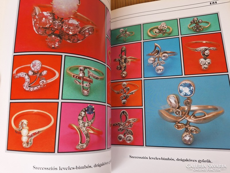 Aukciós ékszerek könyve 1993 (BÁV).  4500.-Ft