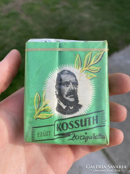 Ezüst Kossuth cigaretta bontatlan retro szocialista antik c.1960-70