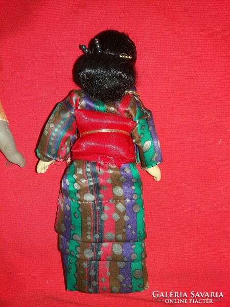 Beautiful oriental princess porcelain dolls Japanese India Turkish 3 pcs in one 22 cm / pcs according to the pictures