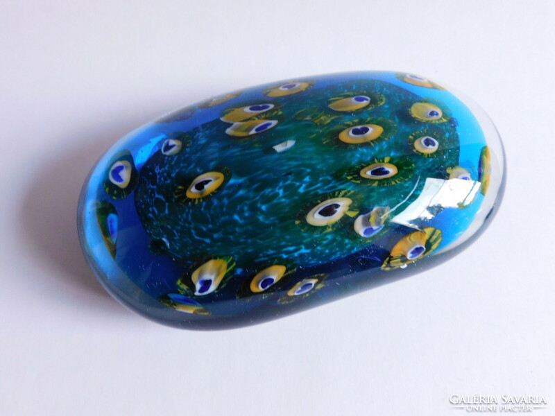 Oval solid glass paperweight - peacock grain