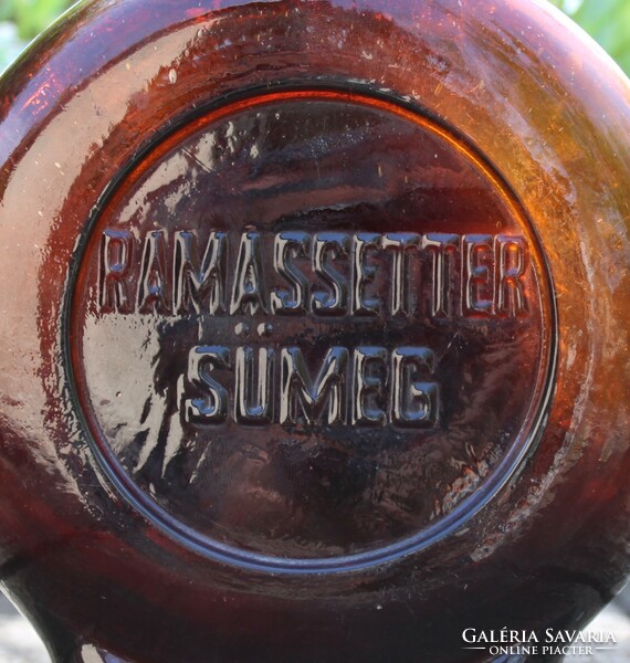 Ramassetter sümeg - old drink bottle