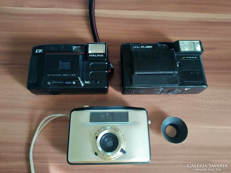 3 retro film cameras, penti ii. (German), halina 280 aff (Japanese) and ewerflash (American)