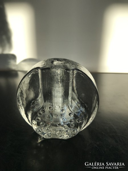 Scandinavian single strand glass vase (302)