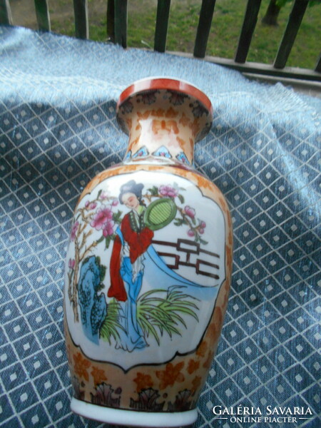 Kerámia jelzett kínai váza