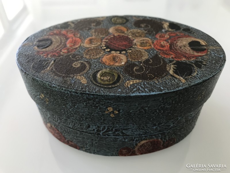 Hand-painted wooden jewelry box, 11 x 8 x 5 cm