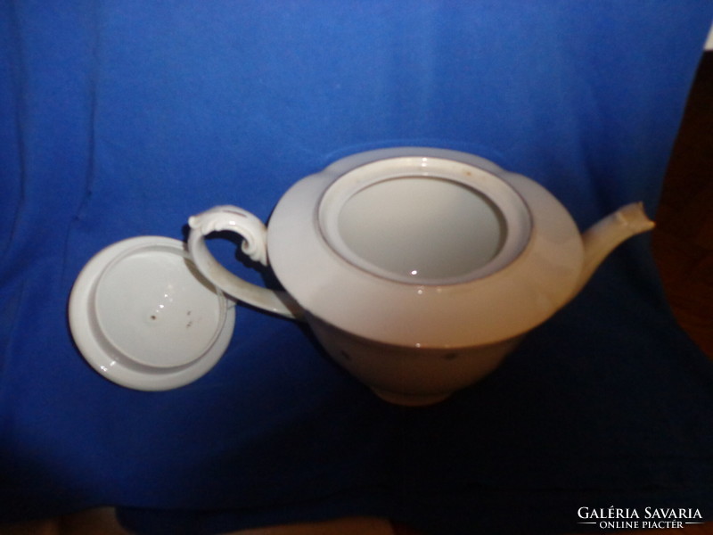 Antique drasche porcelain tea spout