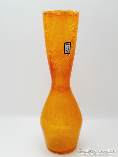 Karcagi narancssárga színű fátyolüveg váza - 26,8 cm