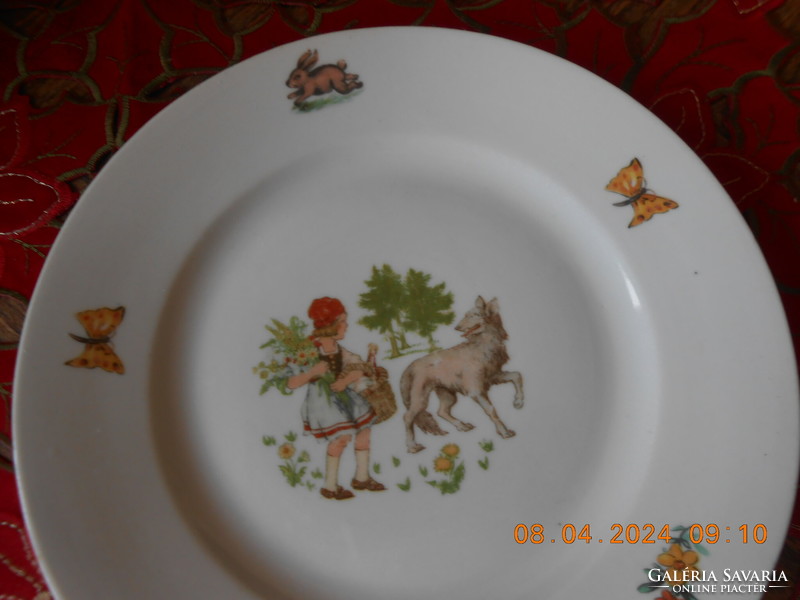 Zsolnay piroska and the wolf fairy pattern children's plate