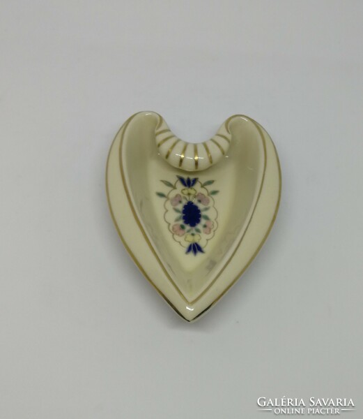 Old zsolnay heart shaped bowl!