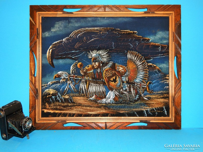 Carved frame with an external size of 50x60 cm, with a gift painting