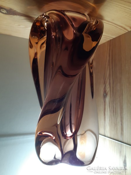 Huge salmon-colored Czech vintage glass vase hospodka