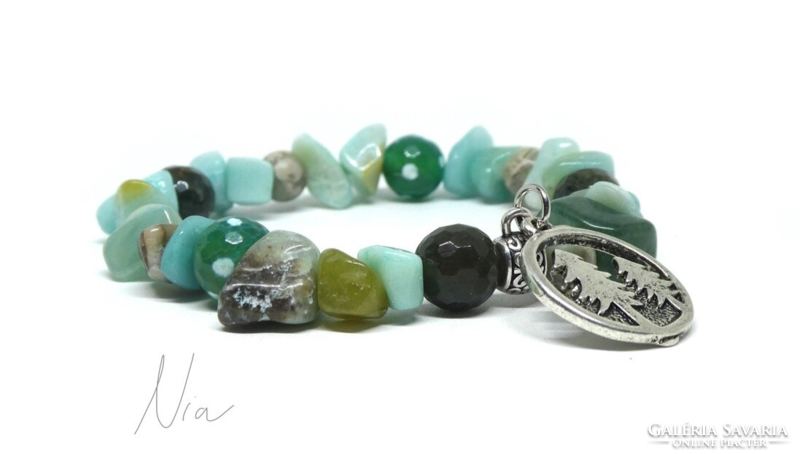 The pine whispers... Mineral bracelet with pine pendant