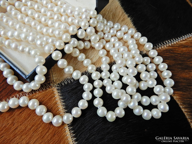 Extra long string of genuine freshwater pearls, without clasp (2.52 m!) ﻿
