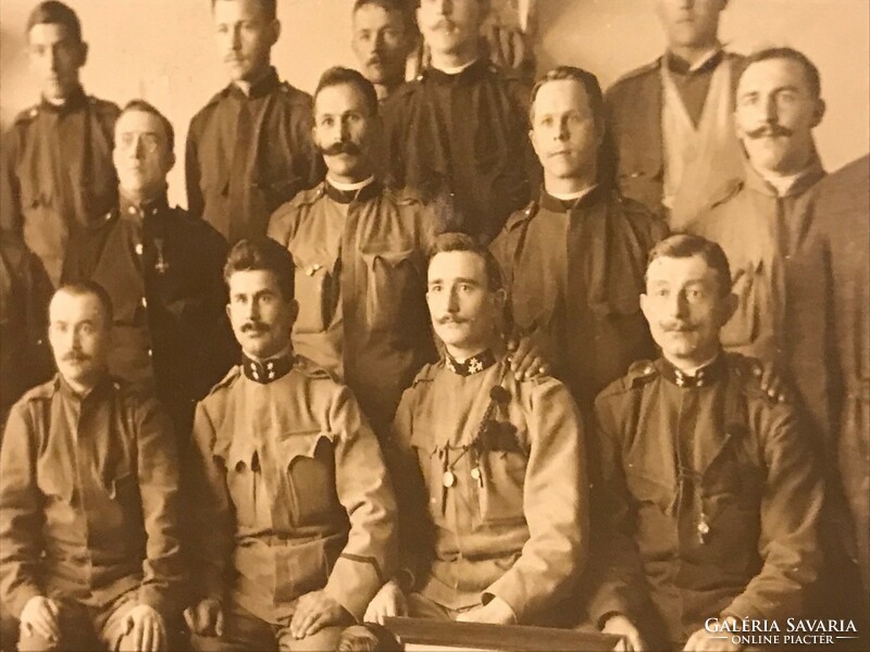 Katonai fotó,levelezőlap. I. világháború. Dédnagyapámnak írták 1915.-ben.