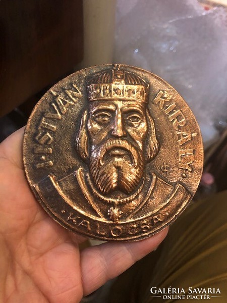 Szent istván's hat, copper commemorative plaque, size 8 cm.