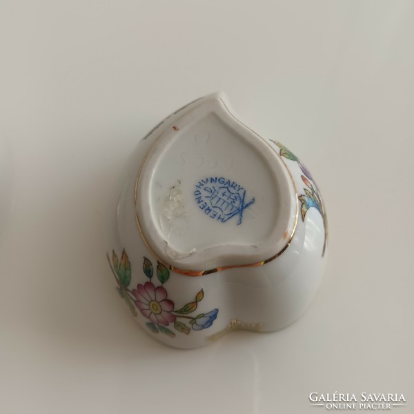 Heart-shaped bonbonnier with Victoria pattern from Herend