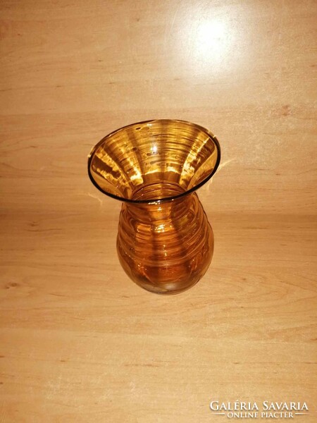 Metszett, borostyán üveg váza - 15,5 cm magas (1/d)