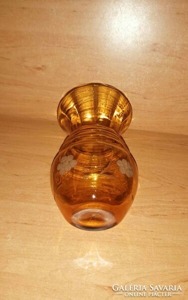 Metszett, borostyán üveg váza - 15,5 cm magas (1/d)