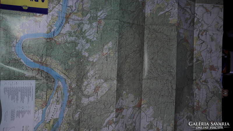 Retro glossy paper cartography travel map in Börzsöny excellent condition 92 x 67 cm according to pictures