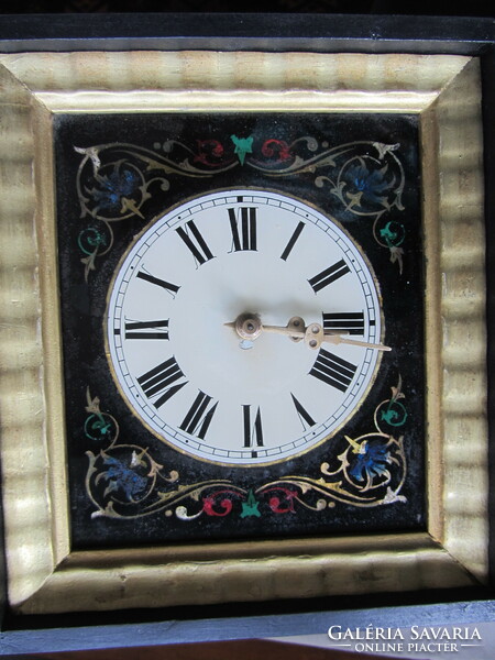 Antique two-weight, 1-day wall clock with glass face