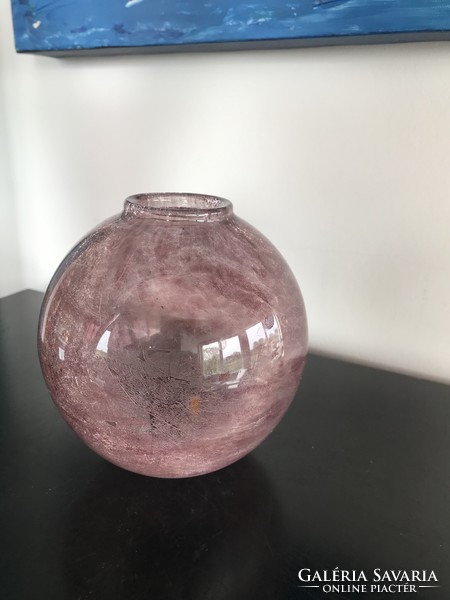 Beautiful pink, spherical, veiled glass small vase (73)