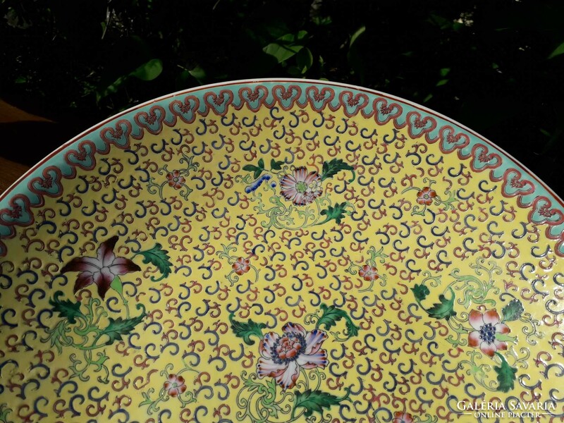 Jingdezhen decorative bowl.