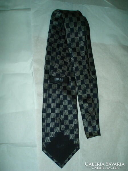 Elegant boss tie