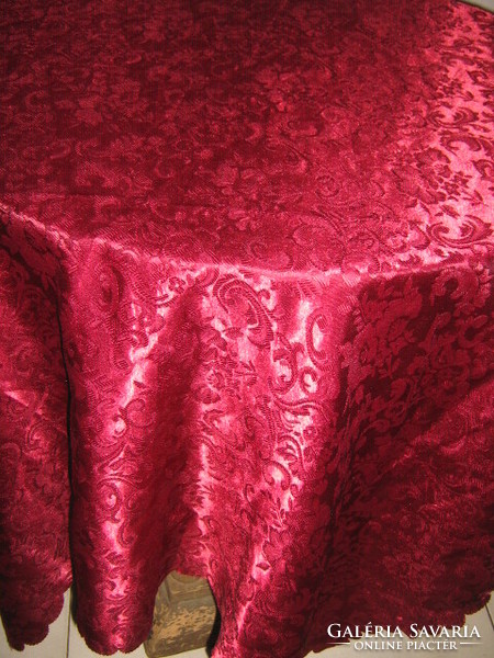 Gyönyörű bordó vintage barokk rózsás filigrán selyem terítő