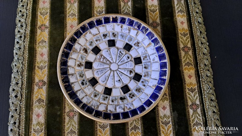 Ceramic decorative plate 15 cm