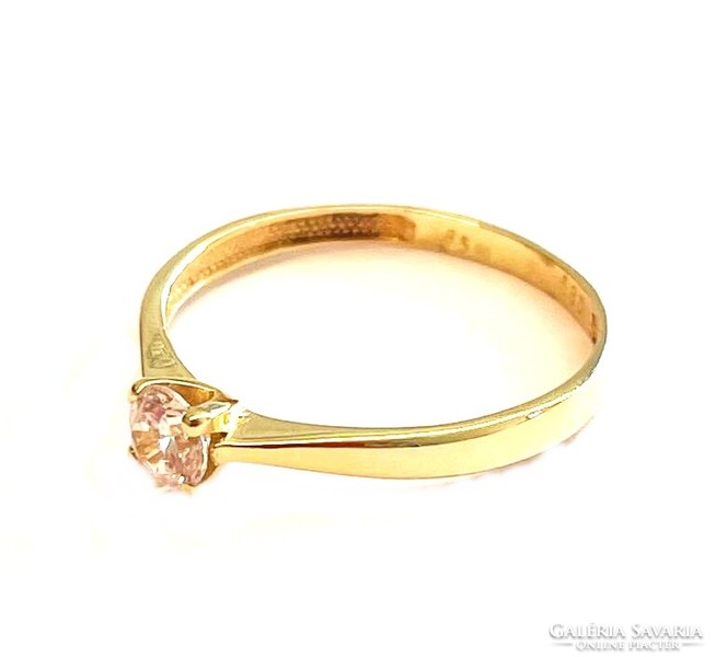 Yellow gold engagement ring 53m