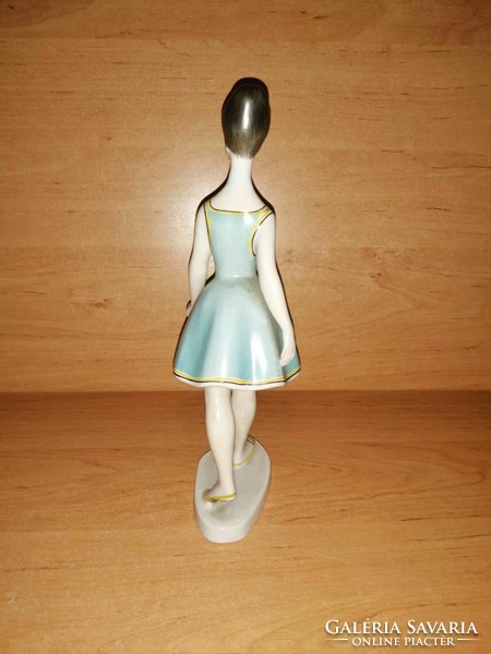Hollóházi porcelán kék ruhás sétáló lány - 25 cm magas (po-1)