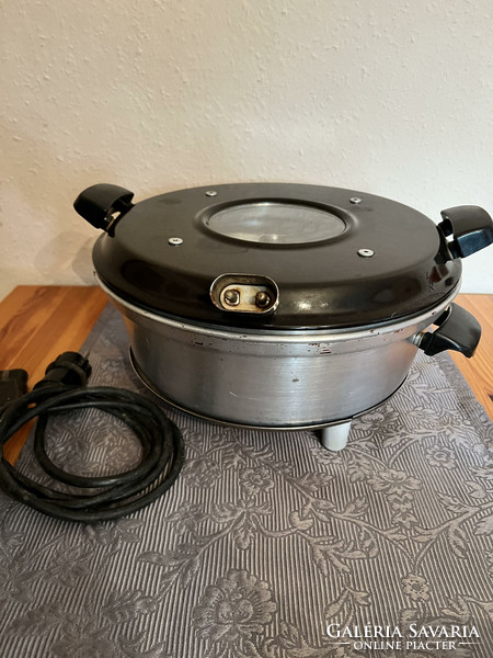 Original grande Remoska cooking pot - 32 cm