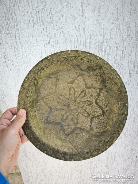 Hand-hammered decorative copper plate, Persian Arabic wall or offering Algeria, Iraq Iran