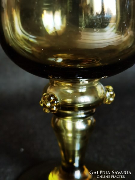 Antik fújt üveg olivazöld borospohár römerglas XIX. sz. végéről