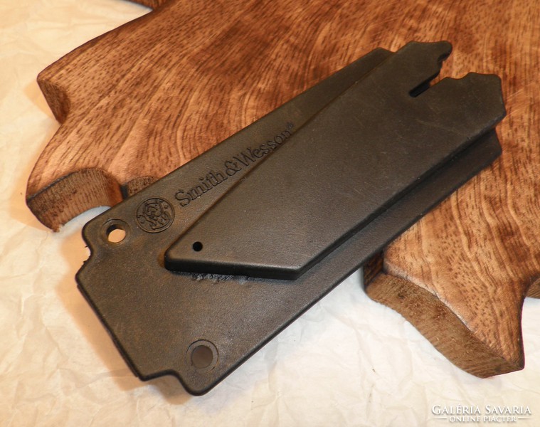 Smith & Wesson nyakkés, taktikai kés. Gyűjteményből.