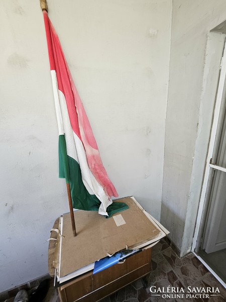 Régi nagy méretű Magyar zászló