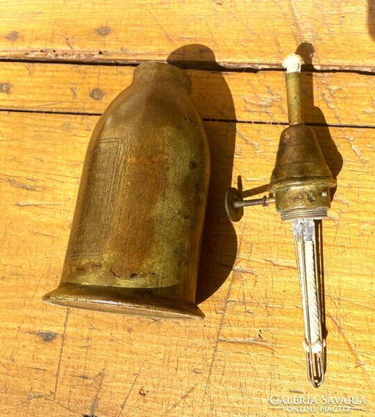 Antique French copper kerosene lamp, lampe briquet sans soudure