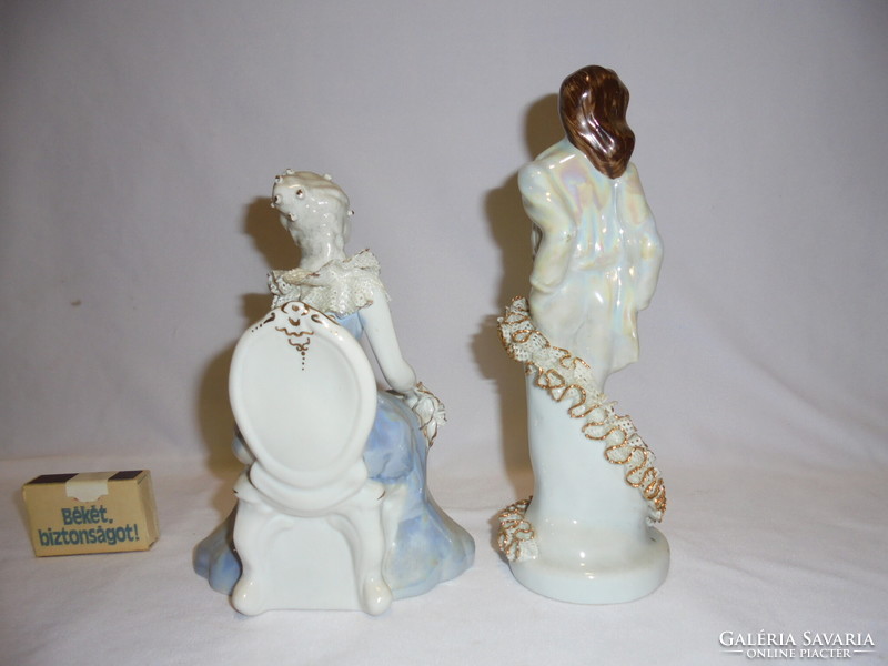 Két darab porcelán hölgy figura, nipp - együtt - fodrok sérültek