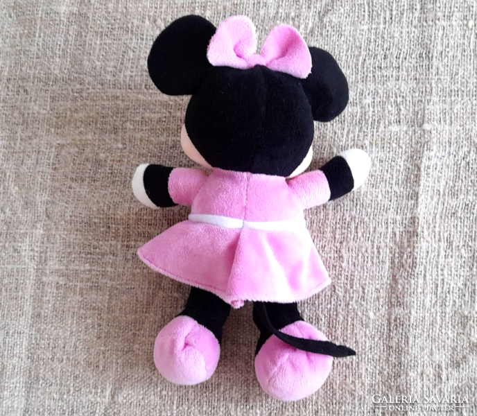 Disney plüss figura - Minnie egér - 22 cm