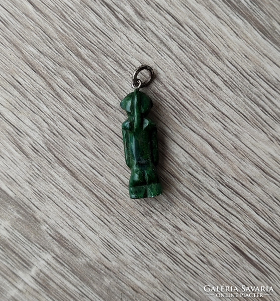Jade figura medál