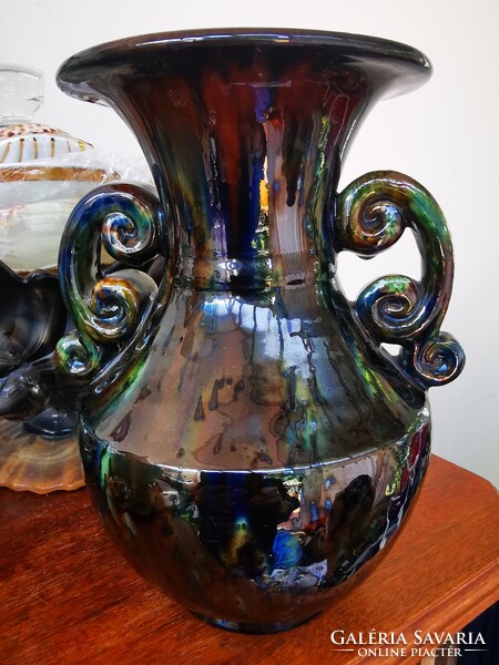 Balázs Badár Jr. ceramic vase