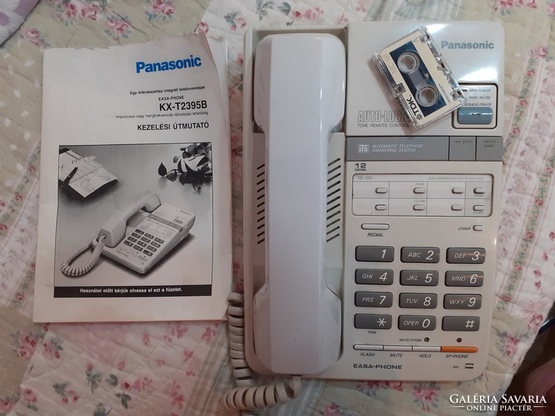 Régi nyomógombos üzenetrögzítős telefon Panasonic KX-T2395B Easa Phone